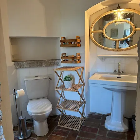 D'hotes Dans Manoir Du Xveme Frühstückspension